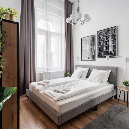 E32 - Oktogon Panorama Suite - Best Location - By Bqa Budapest Bagian luar foto