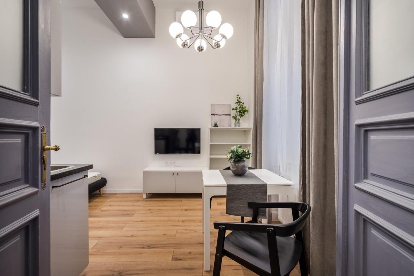 E32 - Oktogon Panorama Suite - Best Location - By Bqa Budapest Ruang foto